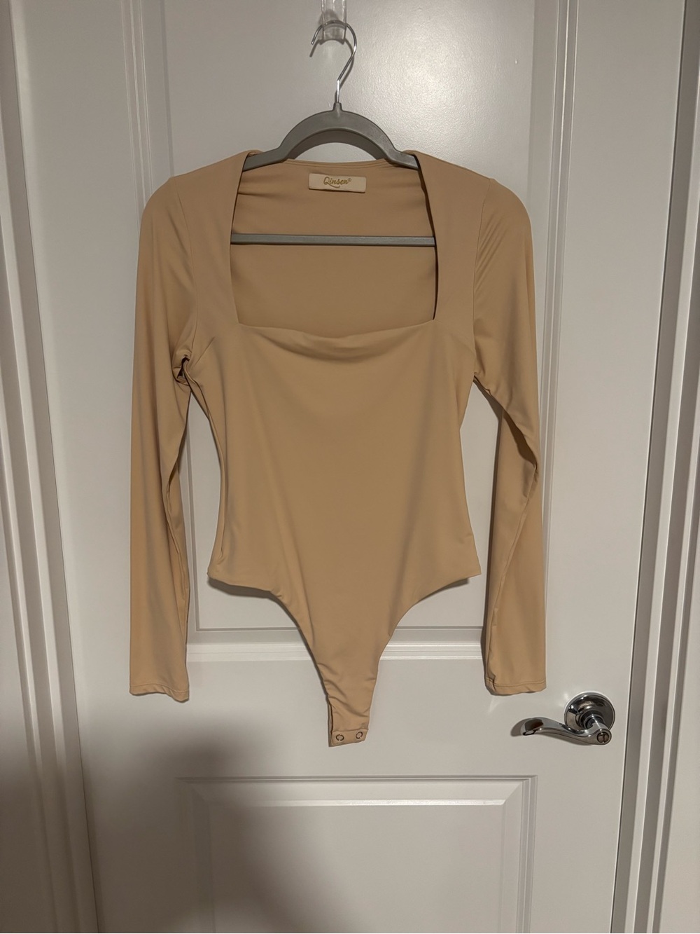 Qinsen Women's Beige Bodysuit - Seamless Nude Tones